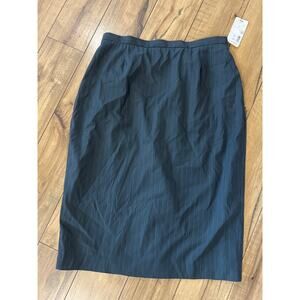 NWT Ann Freedberg size 14 gray pinstripe straight midi skirt